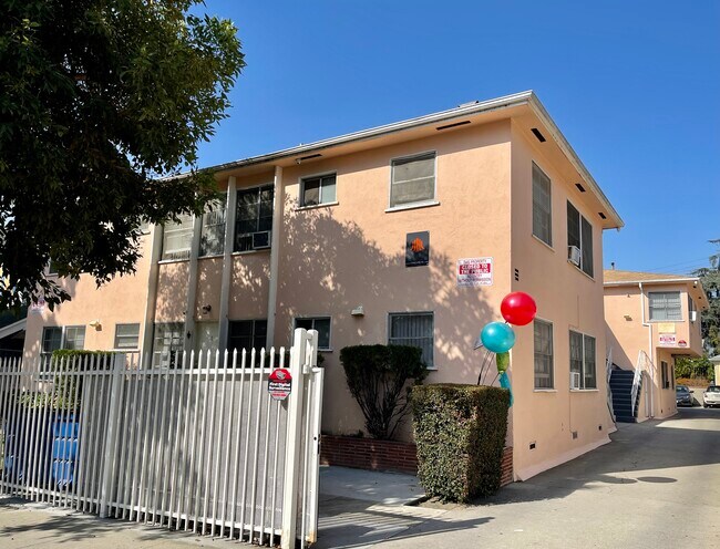 Photo - 1415 N Hudson Ave