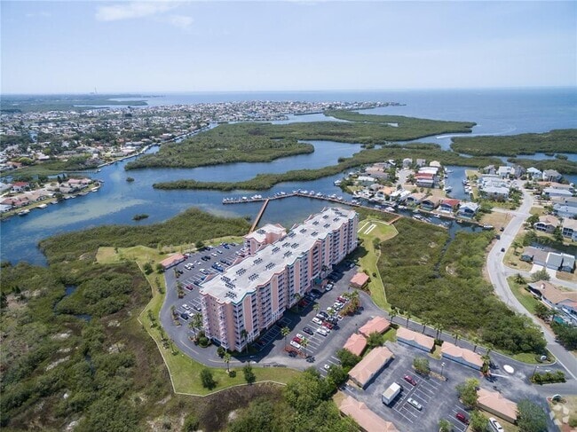 Building Photo - 4516 Seagull Dr Unit 415 Rental