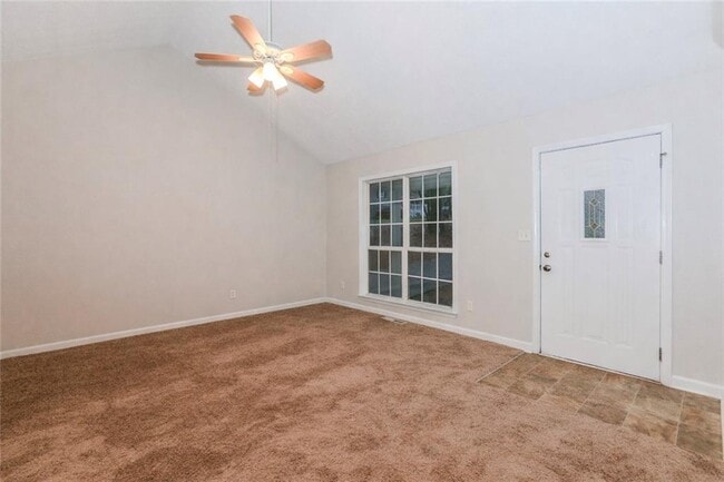 Photo - 43 Surrey Ct