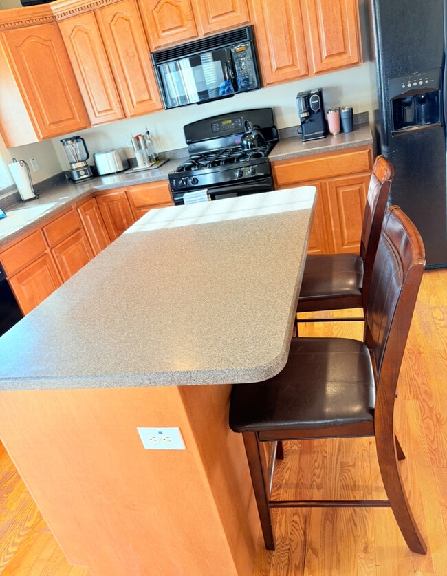 Photo - 351 N 1480 E