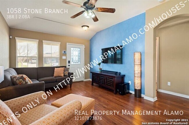 Photo - 1058 Stone Branch