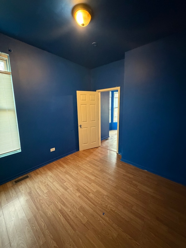 Photo - 604 W 60th St Unidad 1