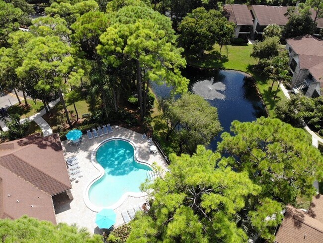 Photo - Cimarron Lake Apartments