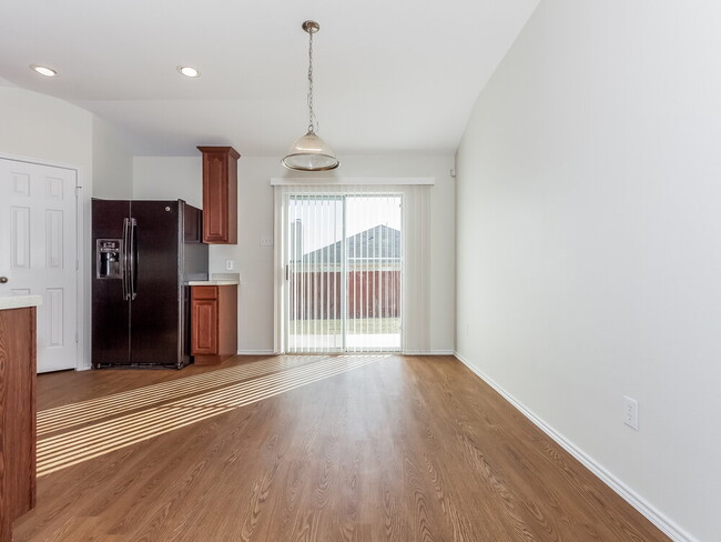 506 Eisenhower Ln