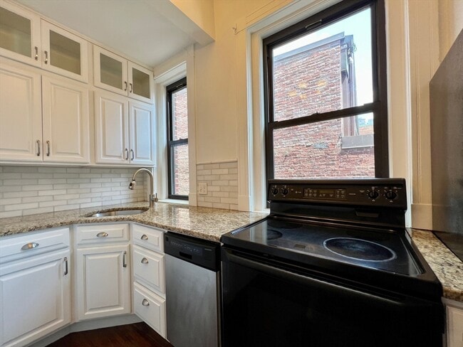 Building Photo - 542 Commonwealth Ave Unit 53 Rental