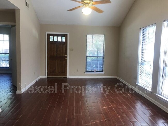 Photo - 6813 Maury Dr