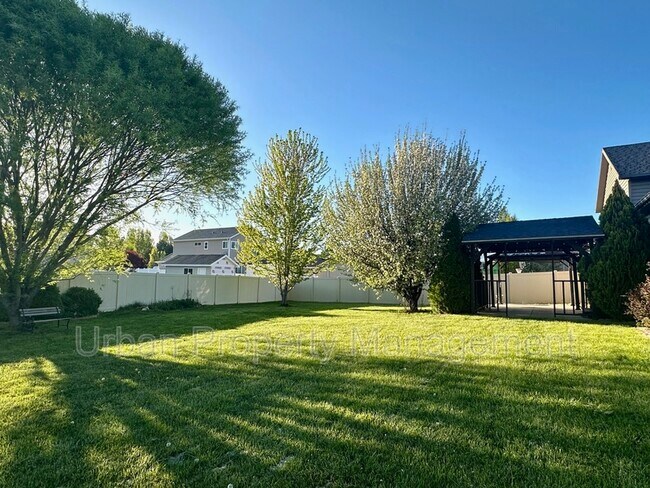 Photo - 528 W 810 S
