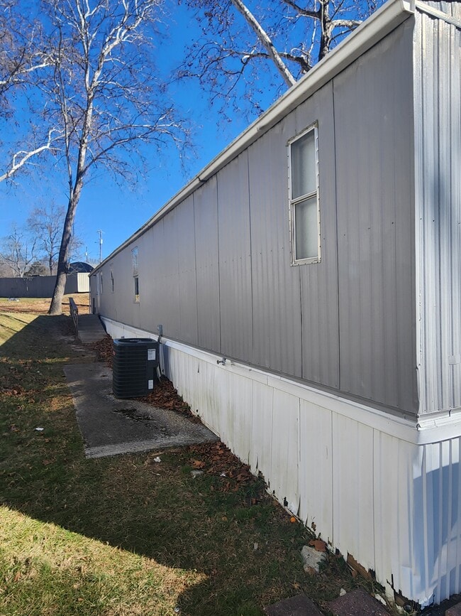 Photo - 2510 Big Logan Way