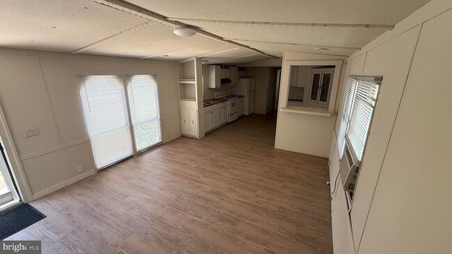 10054 Longwoods Rd