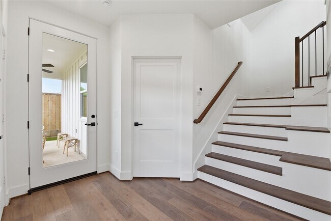 Photo - 7702 Earl Rudder Wy
