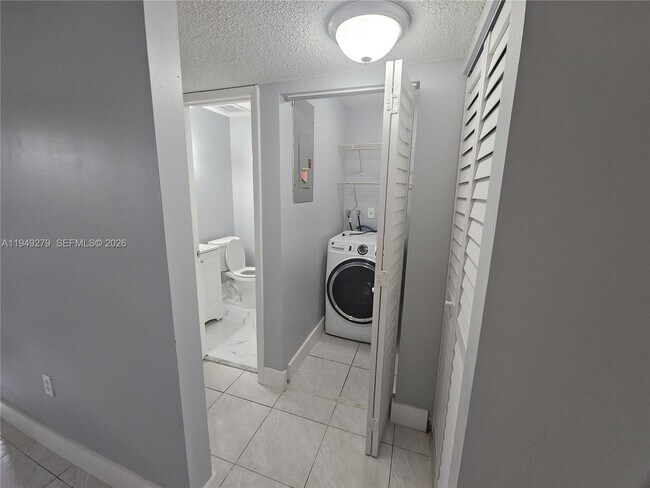 Photo - 5914 SW 133rd Pl