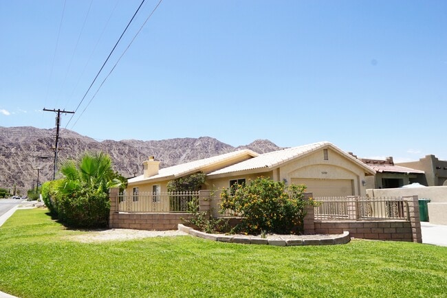 Building Photo - 52205 Avenida Velasco Rental