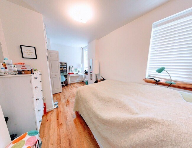 Photo - 104-106 Second Ave