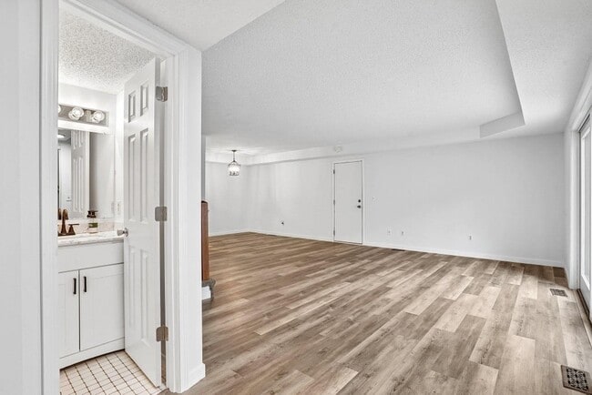Photo - 18669 Clear View Ct