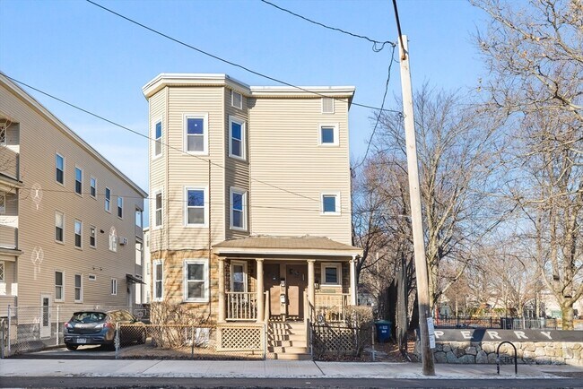 Photo - 361 Washington St Apartment Unit 3