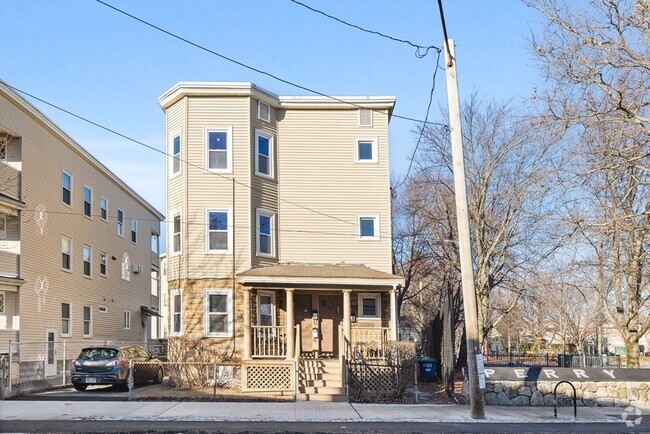 Building Photo - 361 Washington St Unit 3 Rental