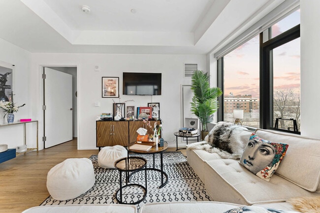 Photo - 345 Harrison Ave Unidad ID1029677P