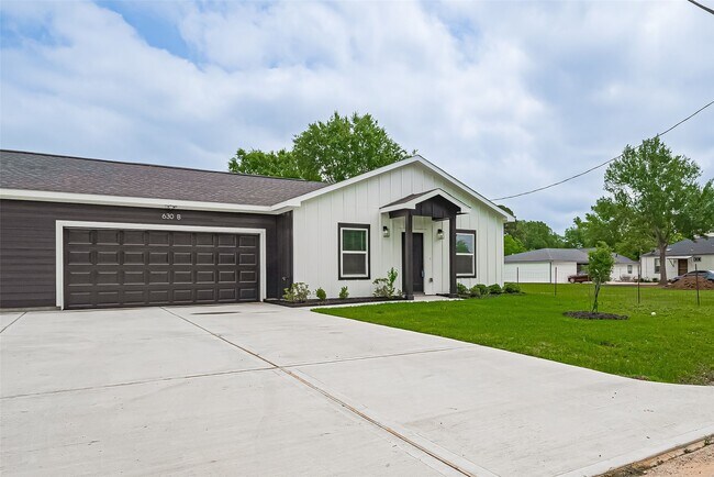 Building Photo - 632 Silliman Rental