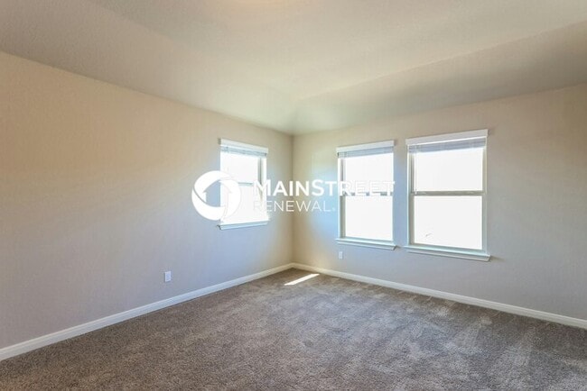 Photo - 4 Bedroom Pet-Friendly Home in San Antonio, TX with Main Street Renewal