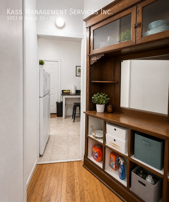 Photo - 1053 W Grace St Unit 1E