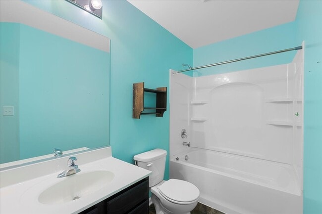 Photo - 1092 Sapphire Ln
