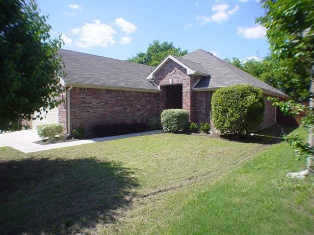 Building Photo - 209 Bird Creek Dr