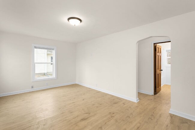 Photo - 3818 Vistula Rd