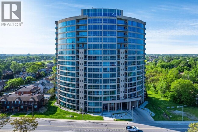 Photo - 1225 Riverside Dr W Unit 202