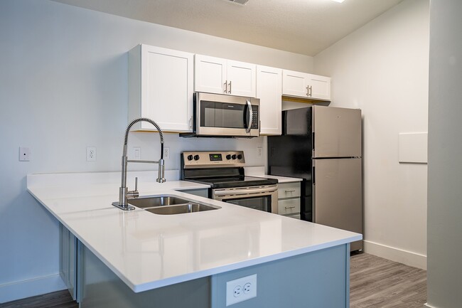 Building Photo - SITE Layton Rental