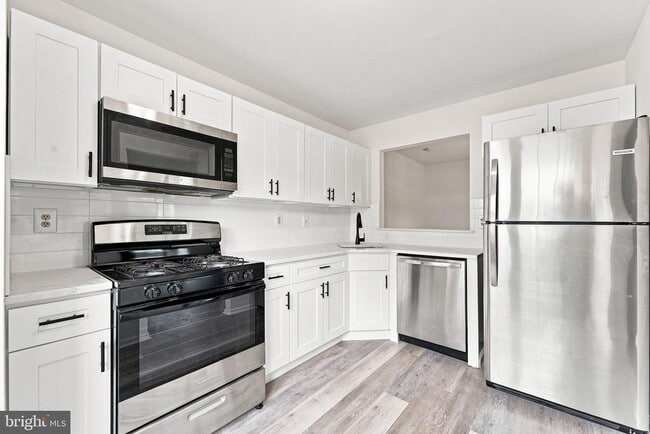405 Atlanta Court
