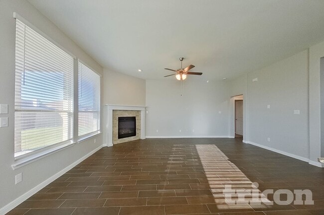 Photo - 612 Golden Bell Dr