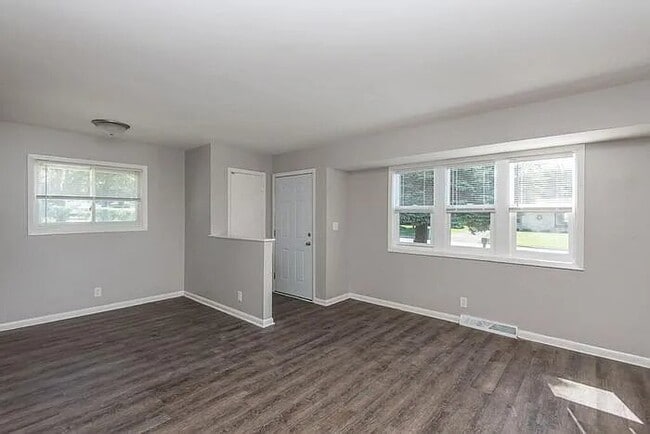 Photo - N94W16538 Cumberland Rd
