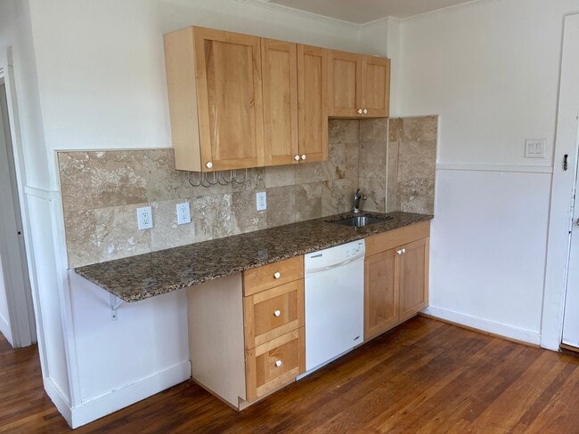 Photo - 148 5th St Unit #5