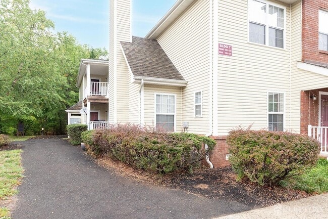 Building Photo - 127 Forest Dr Rental