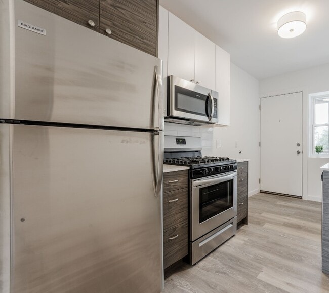 Photo - 1704 W Glenlake Ave Condo Unit 1712-3w