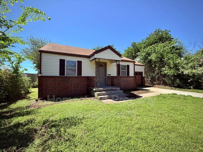 Photo - 1724 E Park Pl House