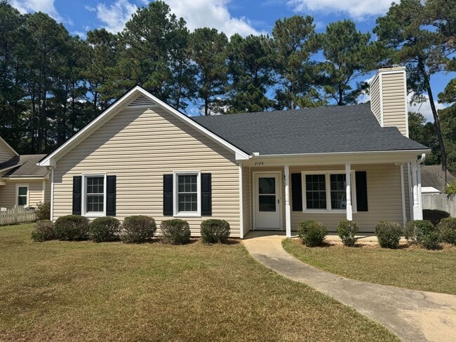Building Photo - 3 bedroom house