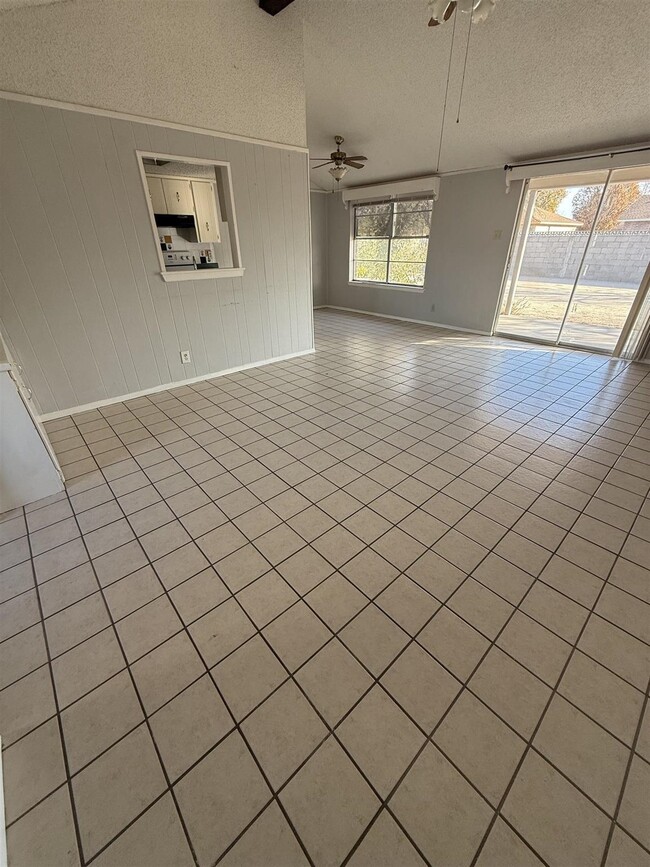 Photo - 108 Fiesta Dr