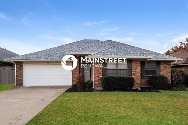 Building Photo - 3 Bedroom Pet-Friendly Home in Edmond, OK ...