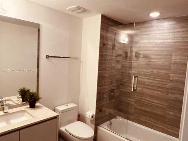 Photo - 1010 Brickell Ave Unit 2710