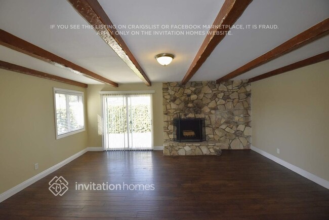 1221 E Roosevelt Rd