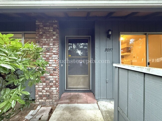 Photo - Cozy 2BD Apartment with Patio, East Portland Unit 11097