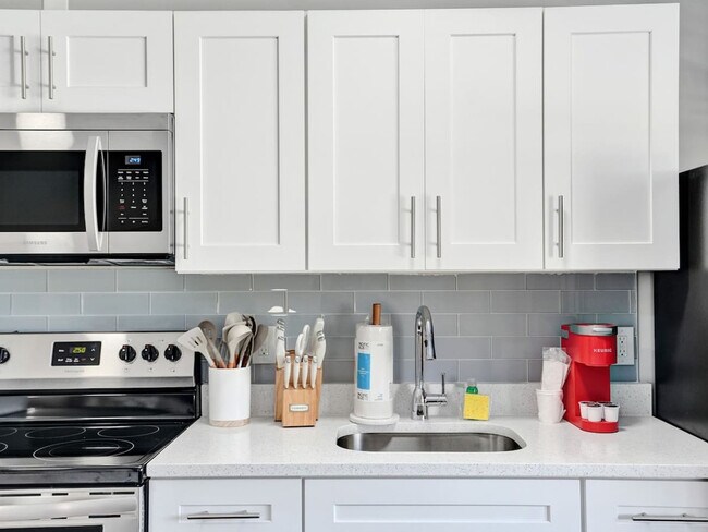 Photo - 3204 NE 9th St Unit SI ID1503989P