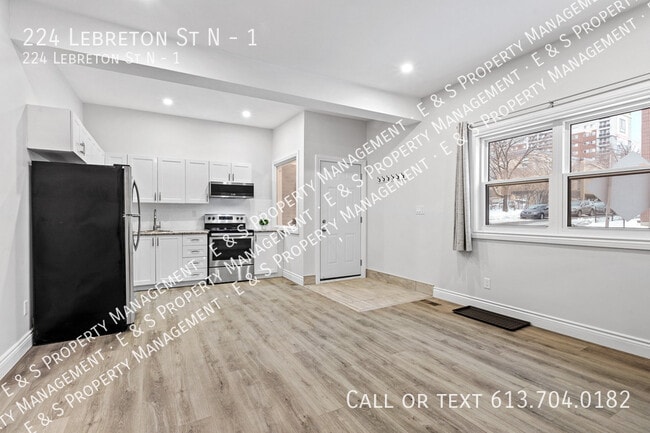 Photo - 224 Lebreton St N Unit 1