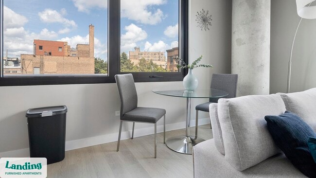 Photo - 4611 N Broadway Unit 212