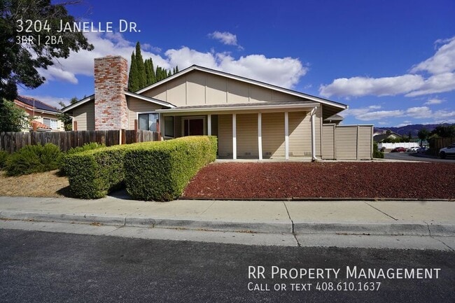 Building Photo - 3204 Janelle Dr