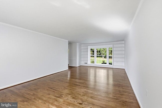 Photo - 39088 Bolington Rd