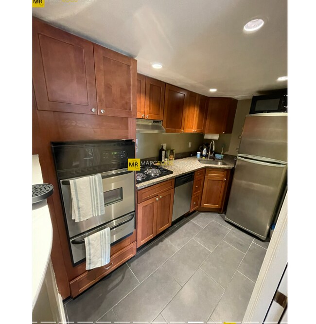 Photo - 109 Beacon St Unit 6R