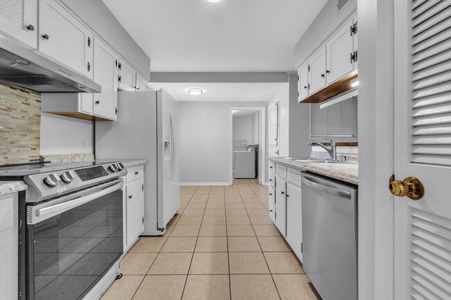 Photo - 1130 Wheaton St