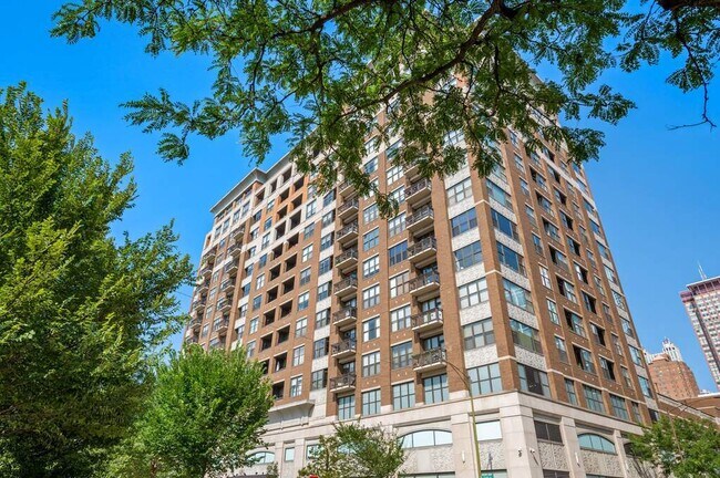 Photo - 849 N Franklin St